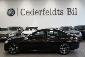 BMW 3 Series 330e 2020