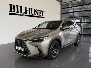 Lexus NX 2022