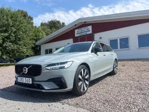 Volvo V90 2024