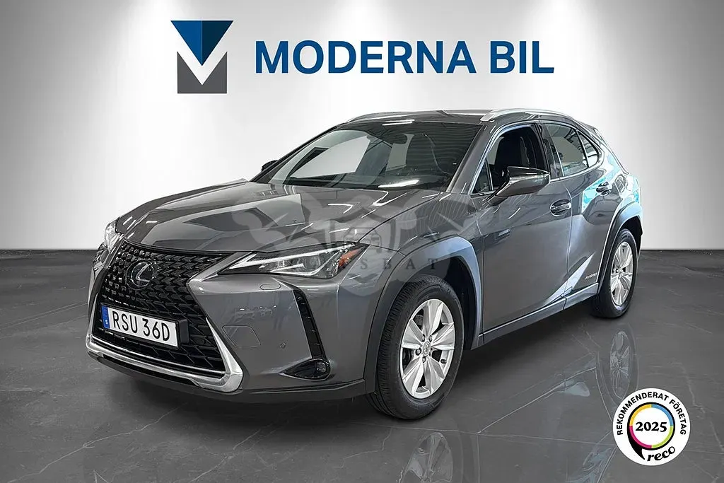 Lexus UX 2021