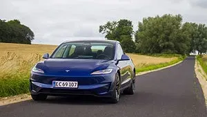 Tesla Model S 2018