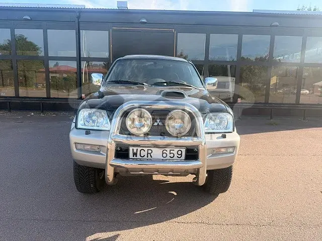 Mitsubishi L200 2004