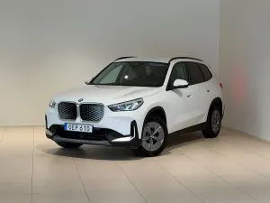 BMW iX1 2025