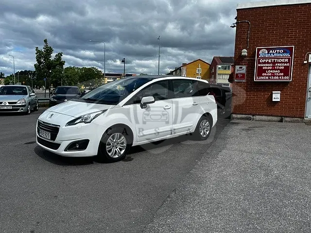 Peugeot 5008 2016