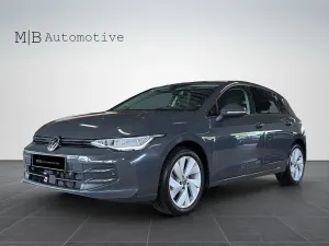 Volkswagen Golf 2025