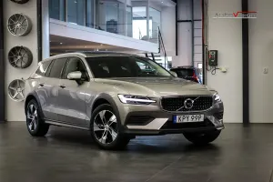 Volvo V60 2022