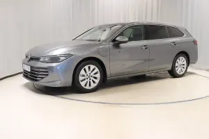 Volkswagen Passat 2025