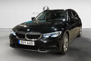 BMW 3 Series 330e 2021