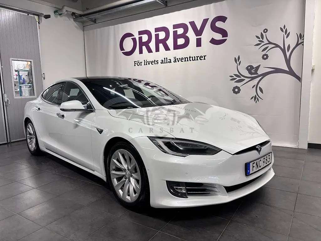 Tesla Model S 2018
