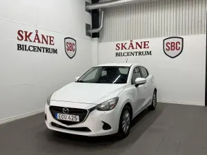 Mazda 2 2015