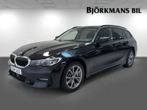 BMW 3 Series 330e 2021