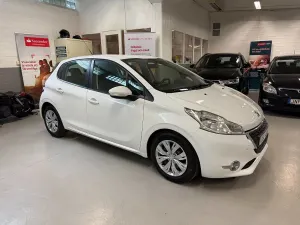 Peugeot 208 2014