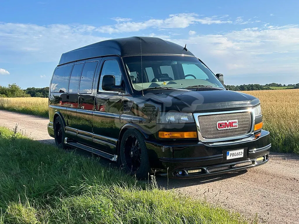GMC Savana 2012