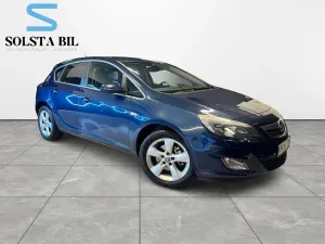 Opel Astra 2012