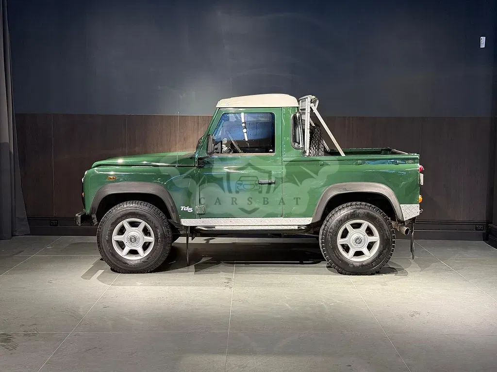 Land Rover Defender 1999