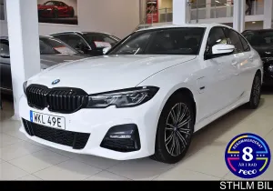 BMW 3 Series 330e 2022