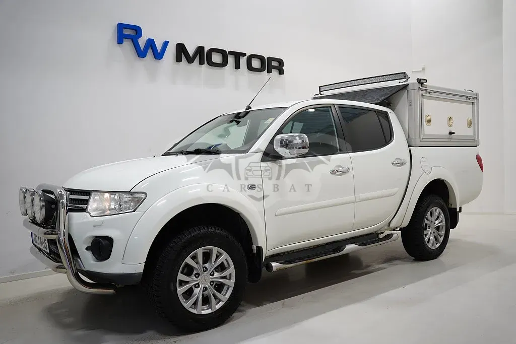 Mitsubishi L200 2015