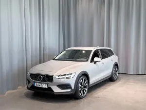 Volvo V60 2024