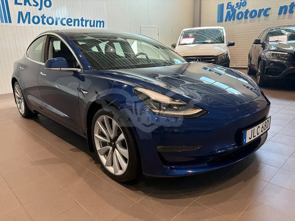 Tesla Model 3 2020