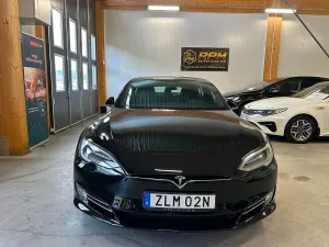 Tesla Model S 2019