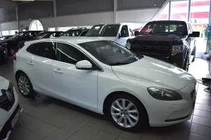 Volvo V40 2015