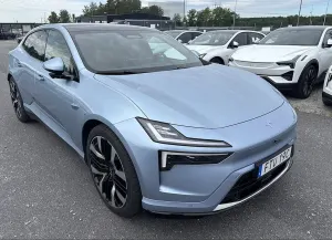 Polestar 4 2025