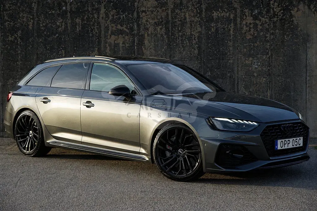 Audi RS4 2021