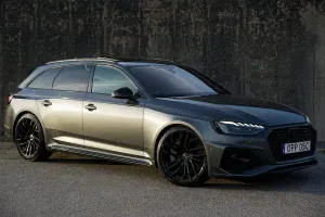 Audi RS4 2021