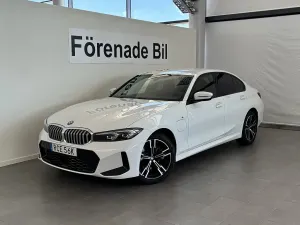 BMW 3 Series 330e 2025