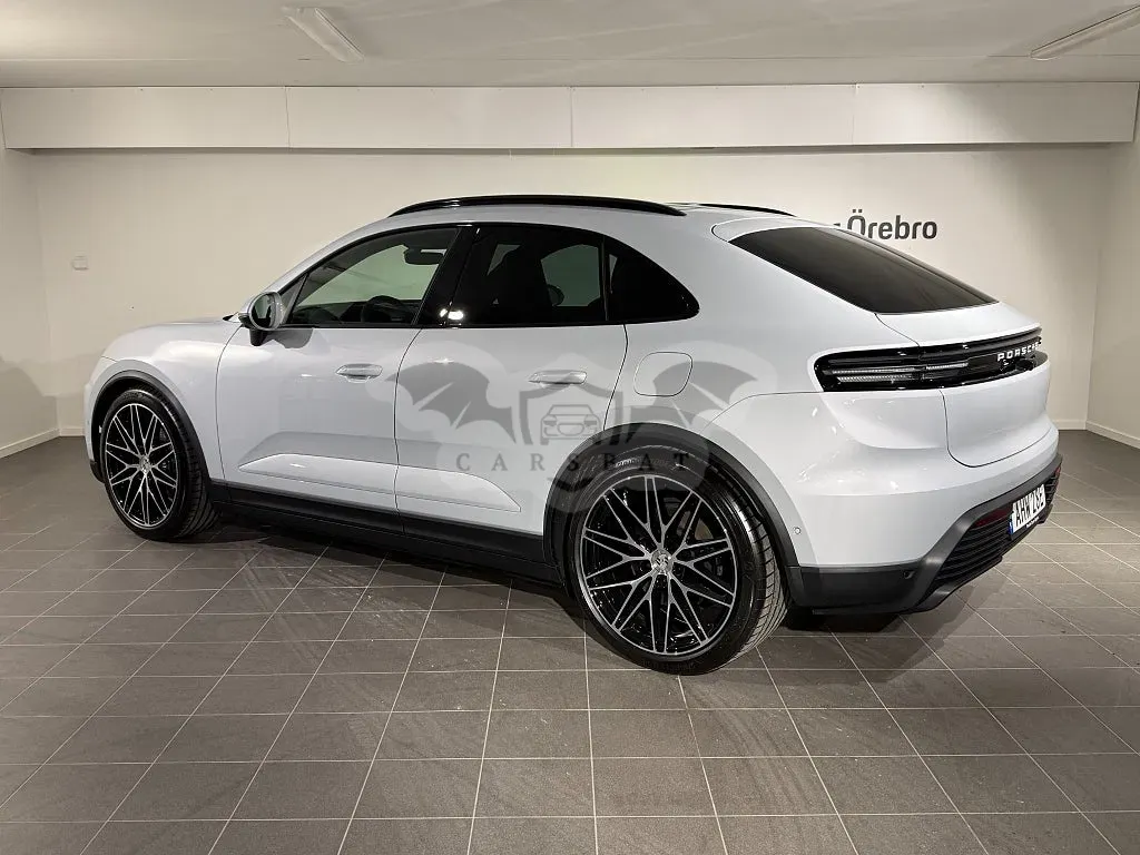 Porsche Macan 2025