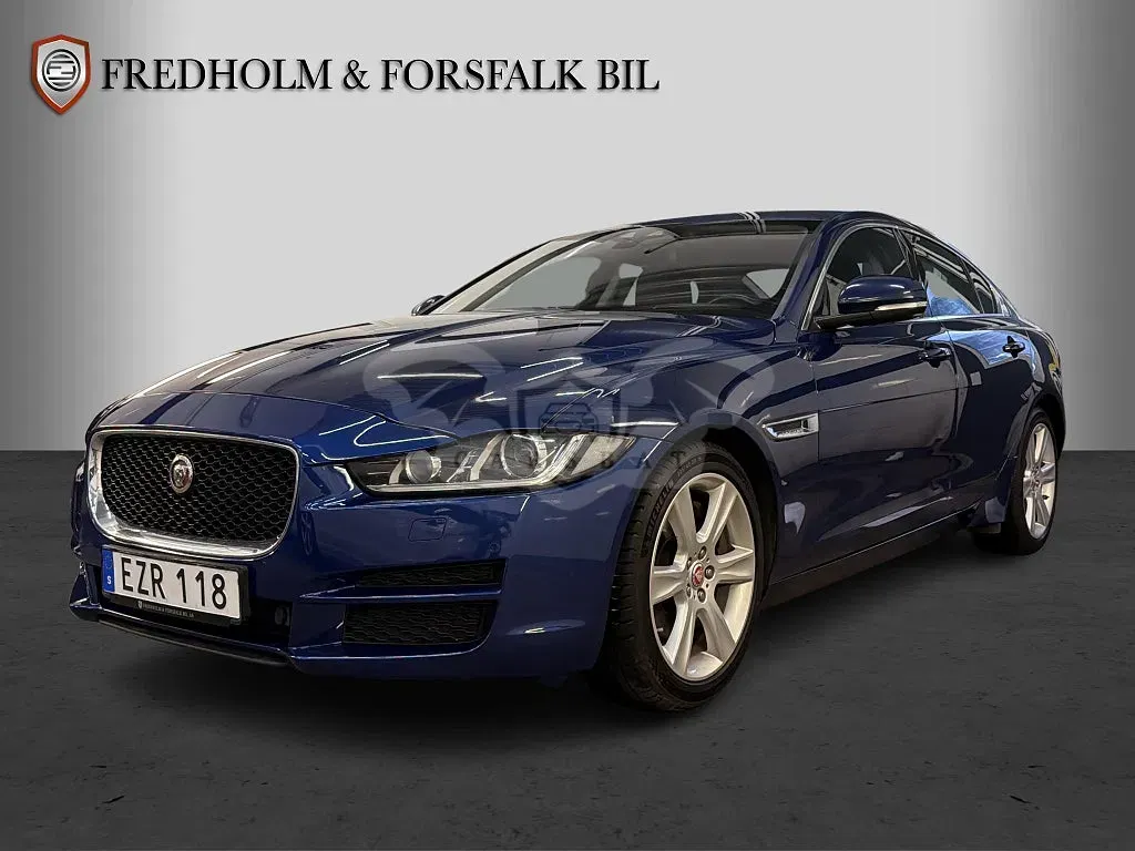 Jaguar XE 2016