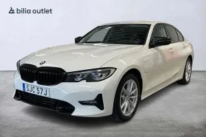 BMW 3 Series 330e 2020