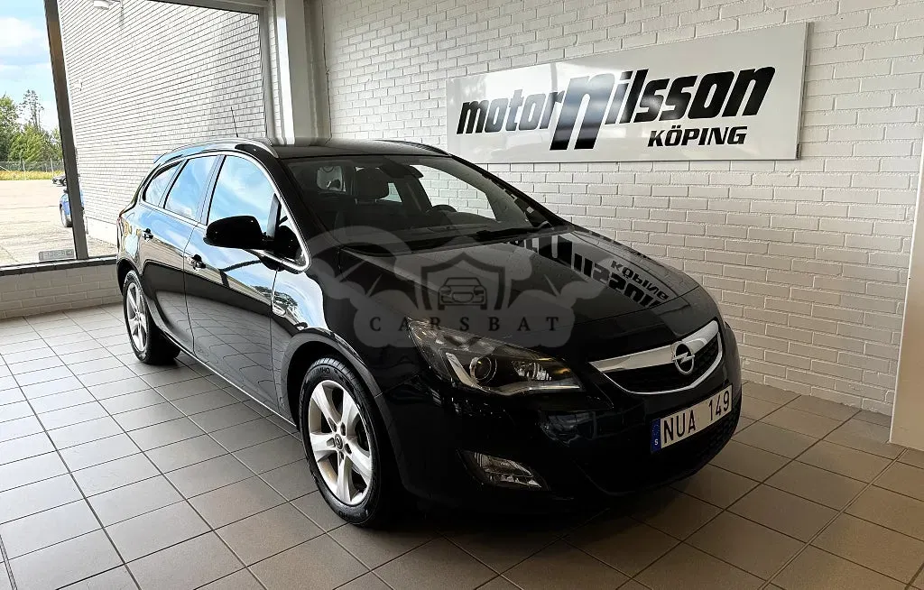 Opel Astra 2012