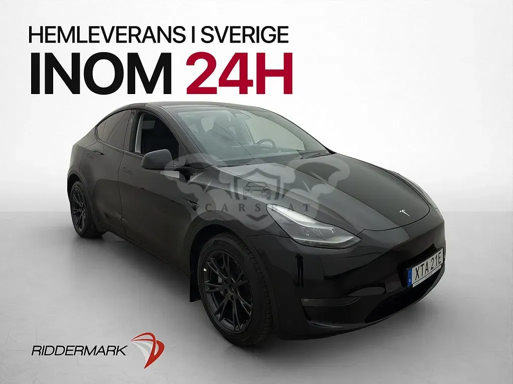 Tesla Model Y 2025