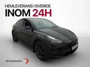 Tesla Model Y 2025