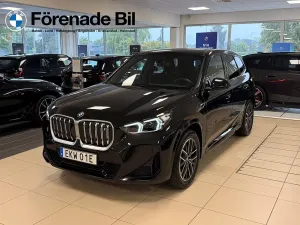 BMW iX1 2024