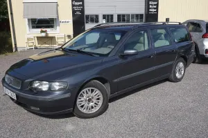 Volvo V70 2004