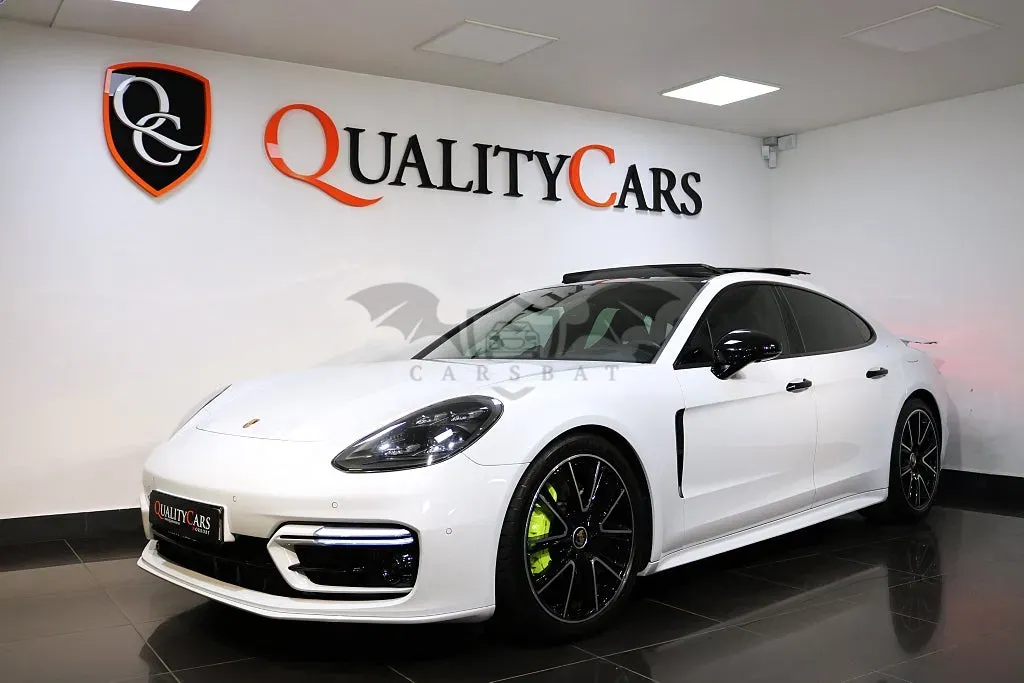 Porsche Panamera 2021