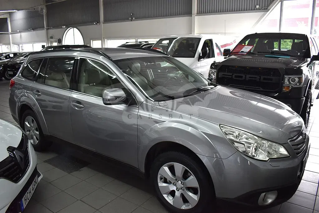Subaru Outback 2011