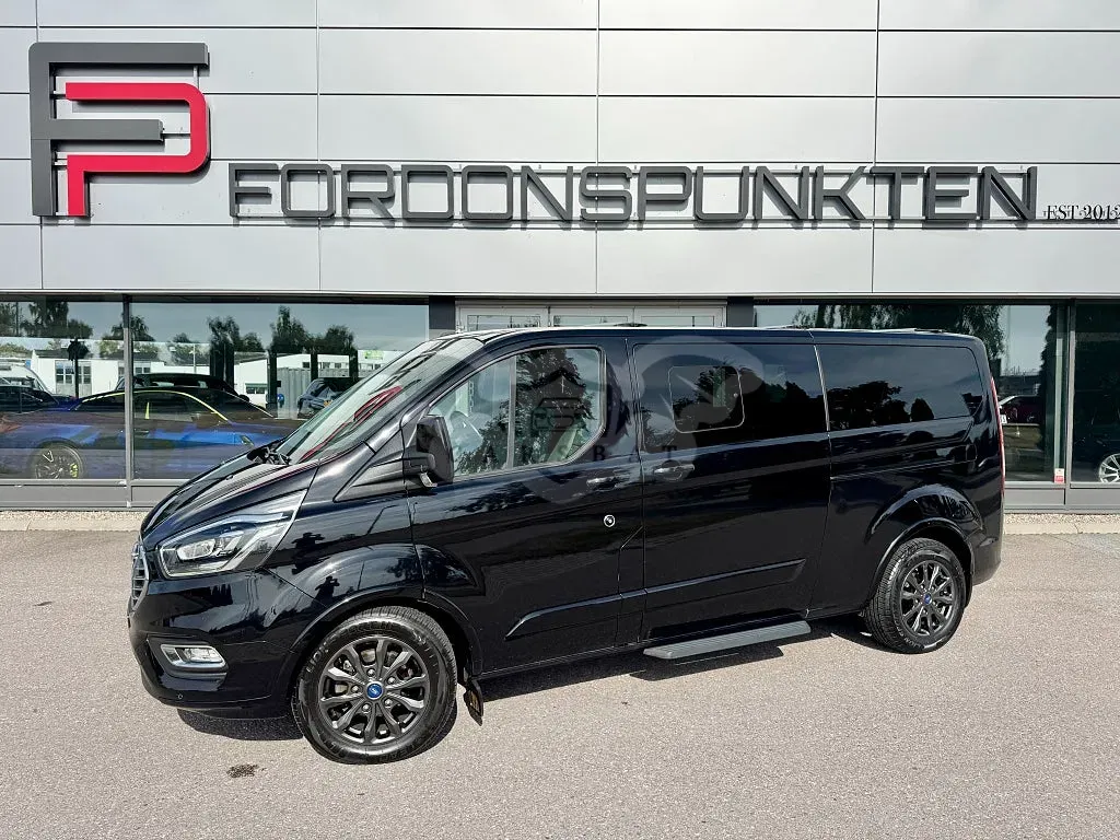 Ford Tourneo Custom 2022