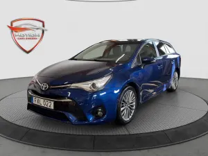 Toyota Avensis 2015