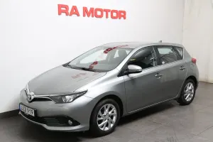 Toyota Auris 2016