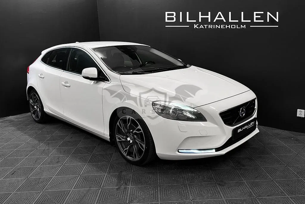 Volvo V40 2015