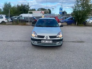 Renault Clio 2003