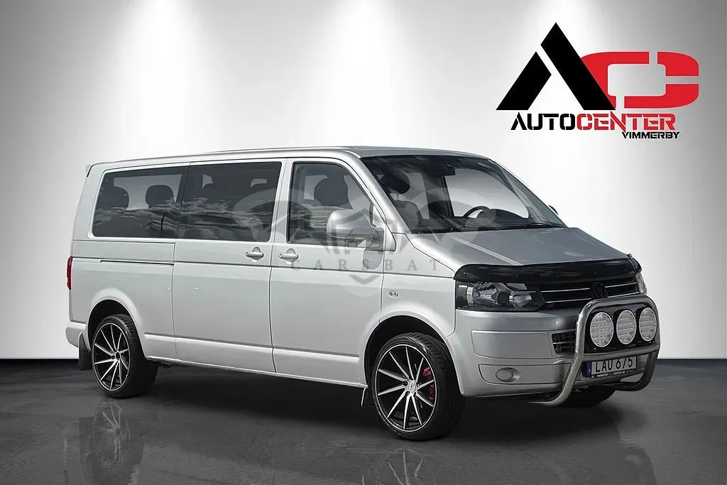 Volkswagen Caravelle 2011