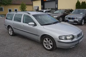 Volvo V70 2004