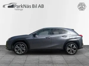 Lexus UX 2021