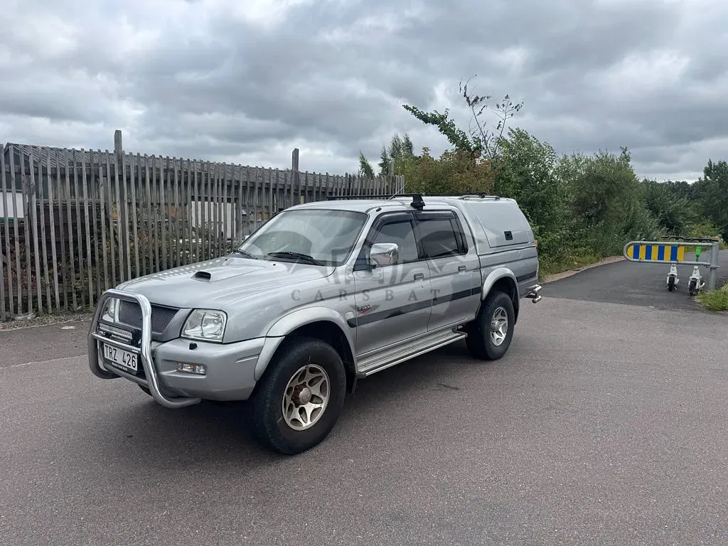 Mitsubishi L200 2003