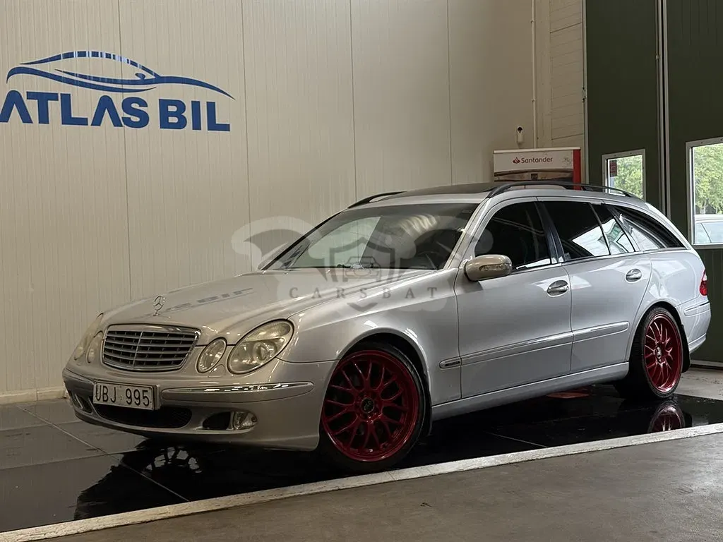 Mercedes-Benz E 2003