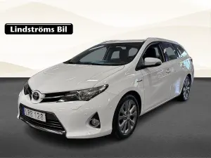Toyota Auris 2015